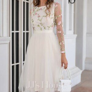 Embroidered Scoop Long Sleeve A-Line Lace/Tulle Dress